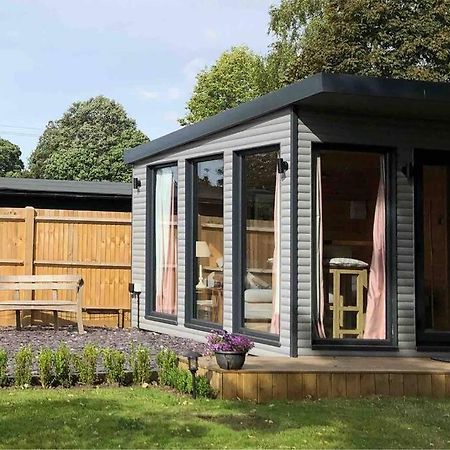 Self Contained Garden Studio With Stunning Views Сисингхерст Экстерьер фото