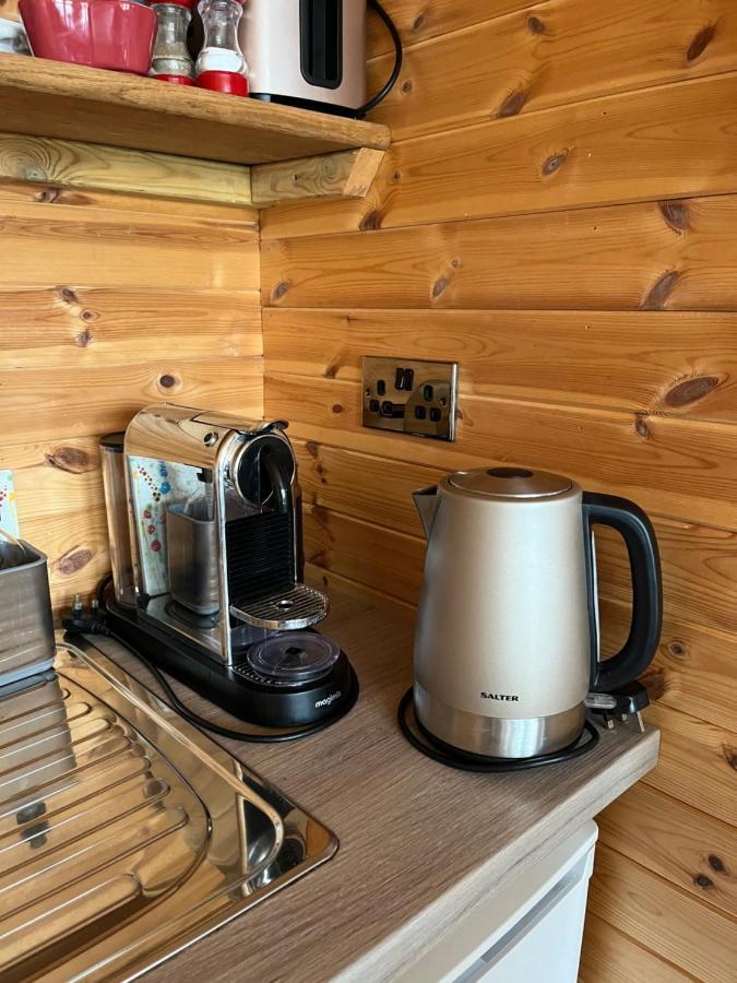 Self Contained Garden Studio With Stunning Views Сисингхерст Экстерьер фото