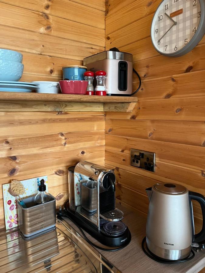 Self Contained Garden Studio With Stunning Views Сисингхерст Экстерьер фото